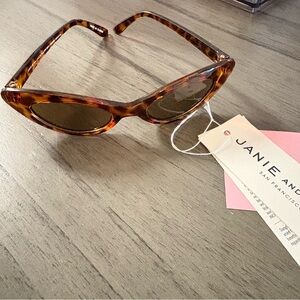 Janie and Jack girls sunglasses new sz 2 to 4